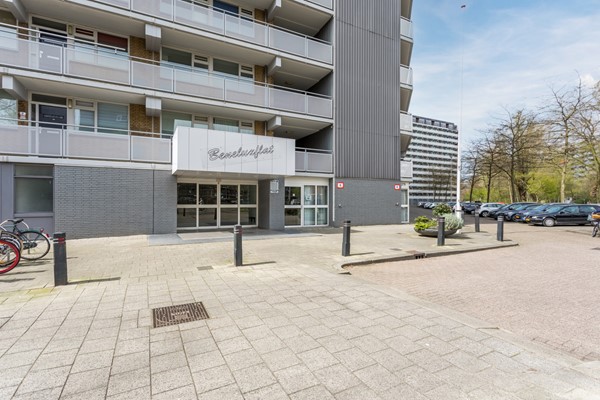 Verkocht: Ruim 5-kamer appartement met zonneterras op het westen - ideaal voor zomerse avonden!